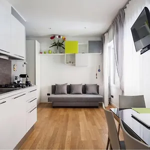 Delizioso Bilocale In Bocconi - Porta Romana , Milan Italie
